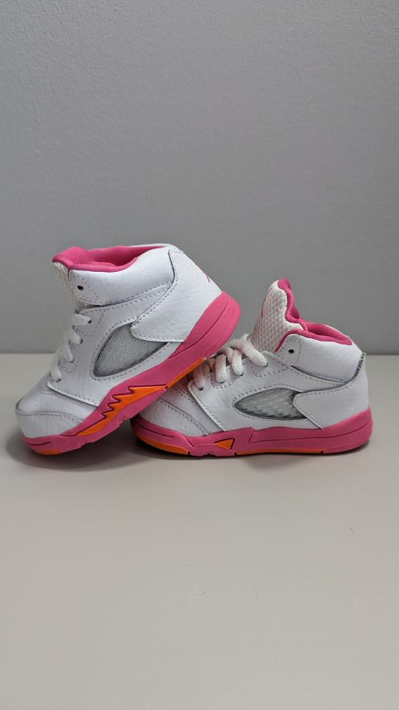 Toddler girl Jordan running shoes size 5.5 - photo 3