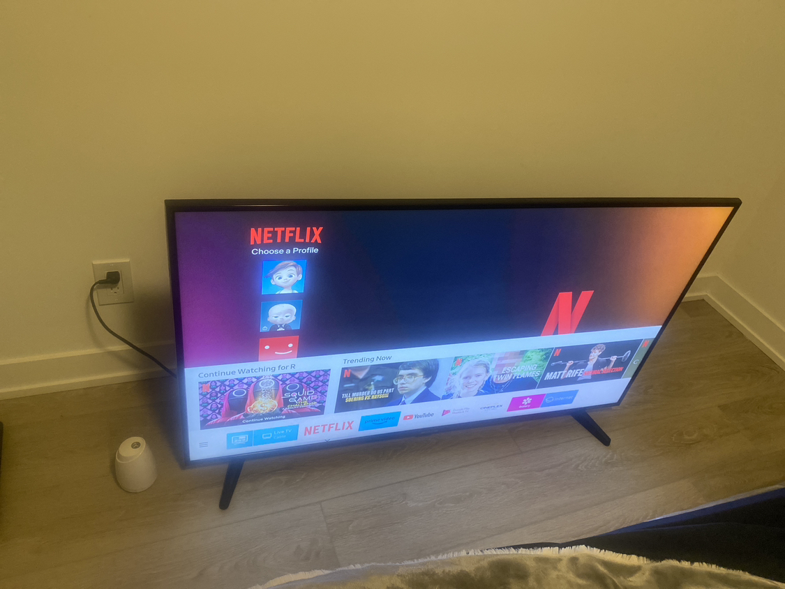 50’’ Samsung smart tv - photo 3