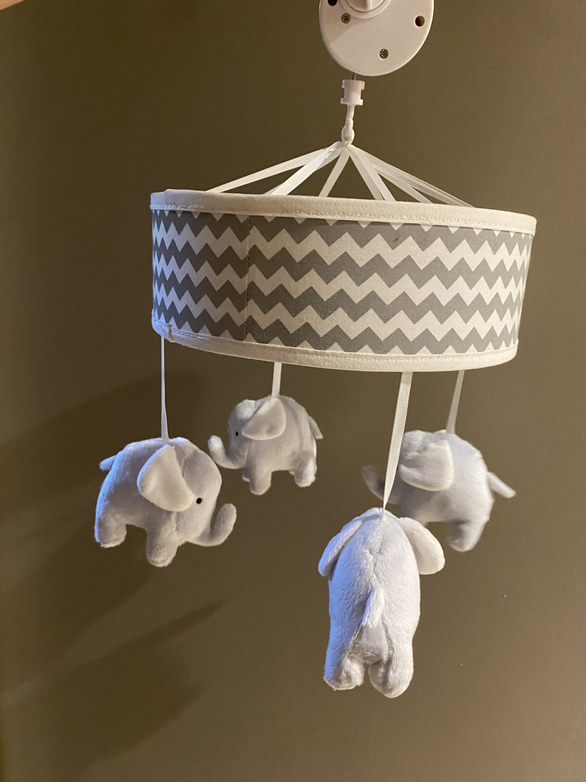 Crib mobile