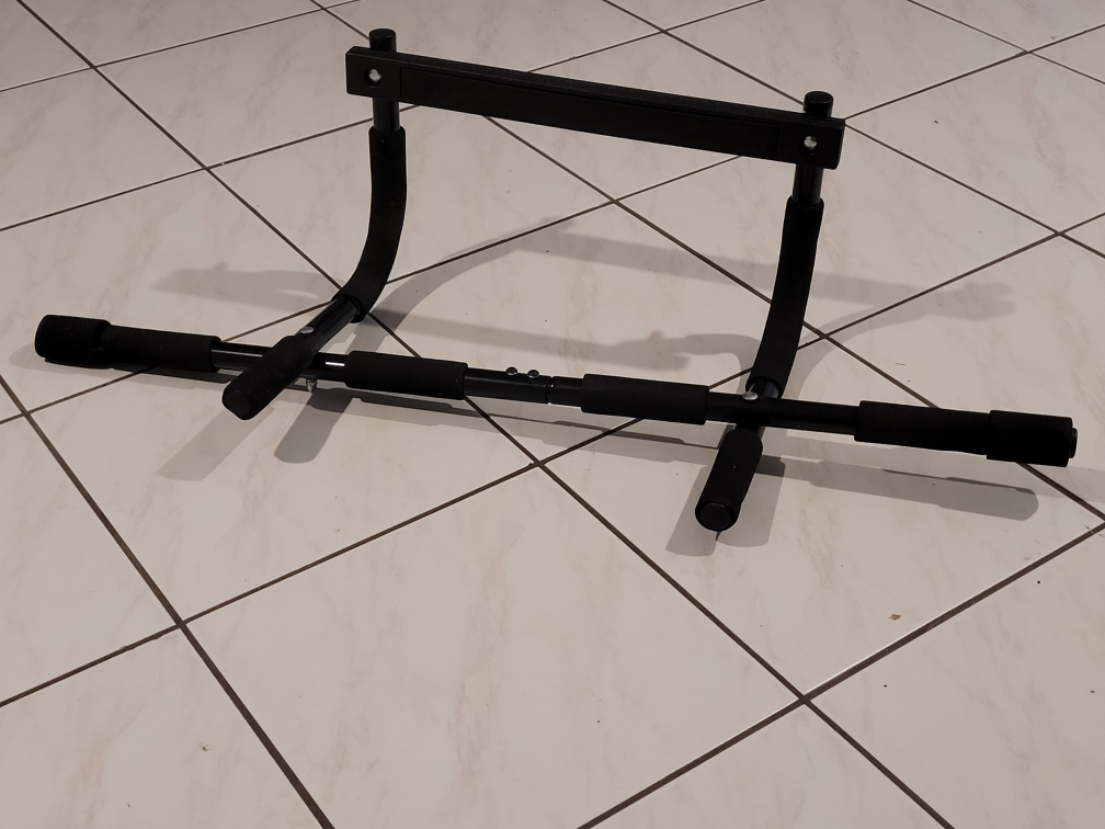 Pull Up Bar thumbnail