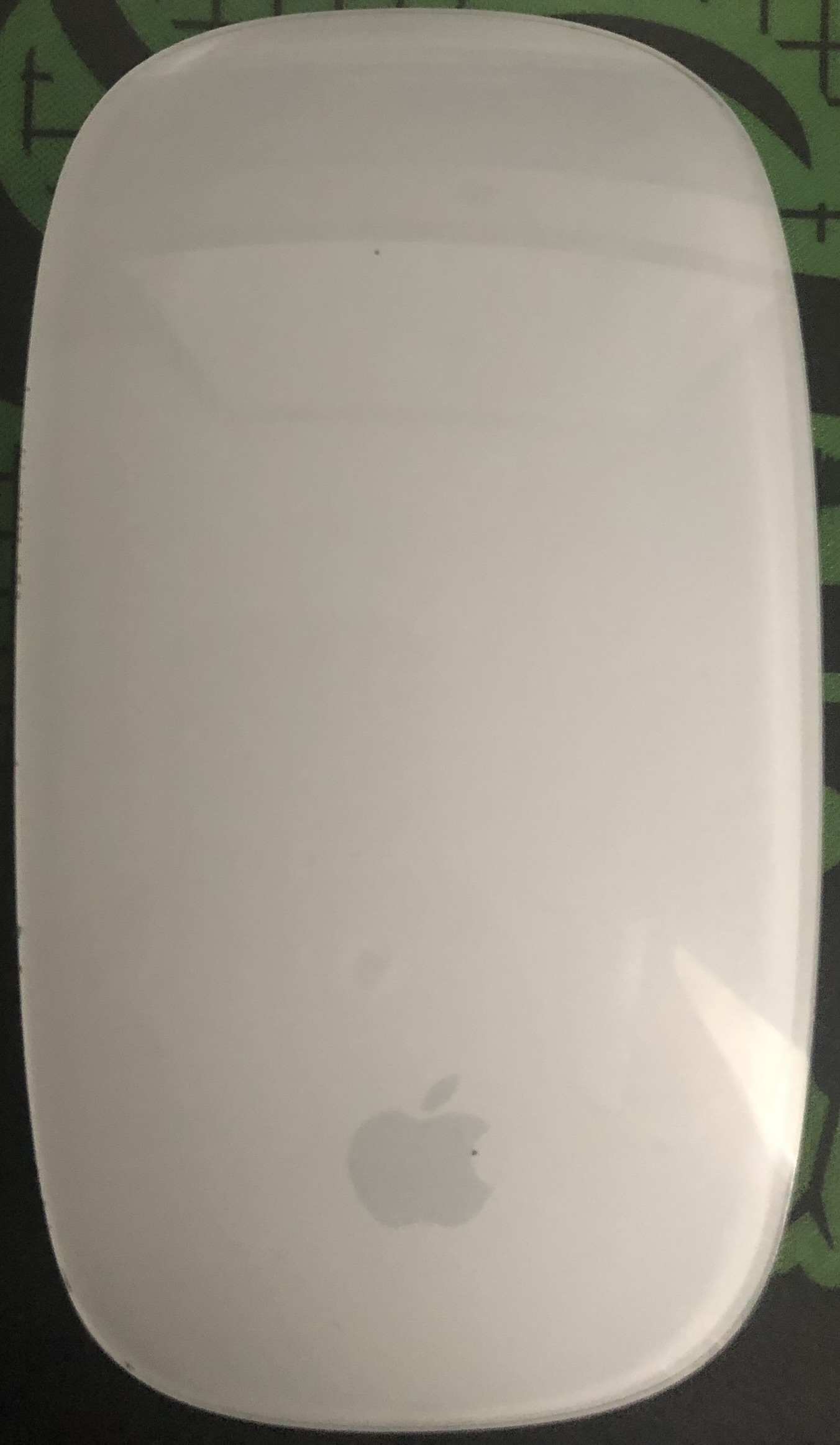 Apple iMac 21.5” 2012 model image indicator(6)