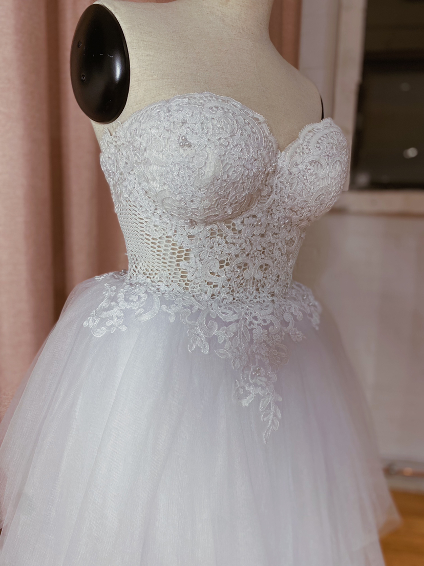 One of a kind wedding gown - photo 3