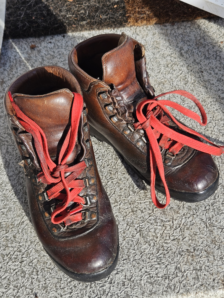 Women's Vintage Leather Boots Size 7