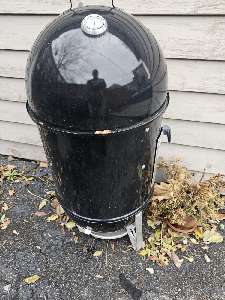 Weber Smokey Mountain 18.5-inch Vertical Charcoal Cooker