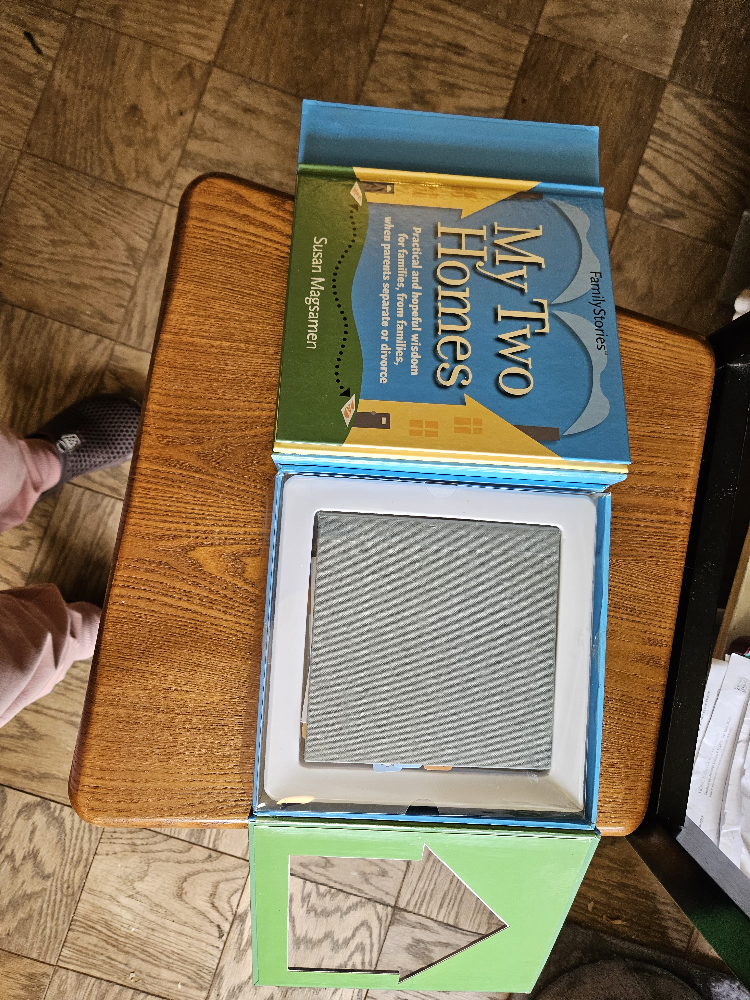 BOX BOOK:  MY TWO HOMES image indicator(5)