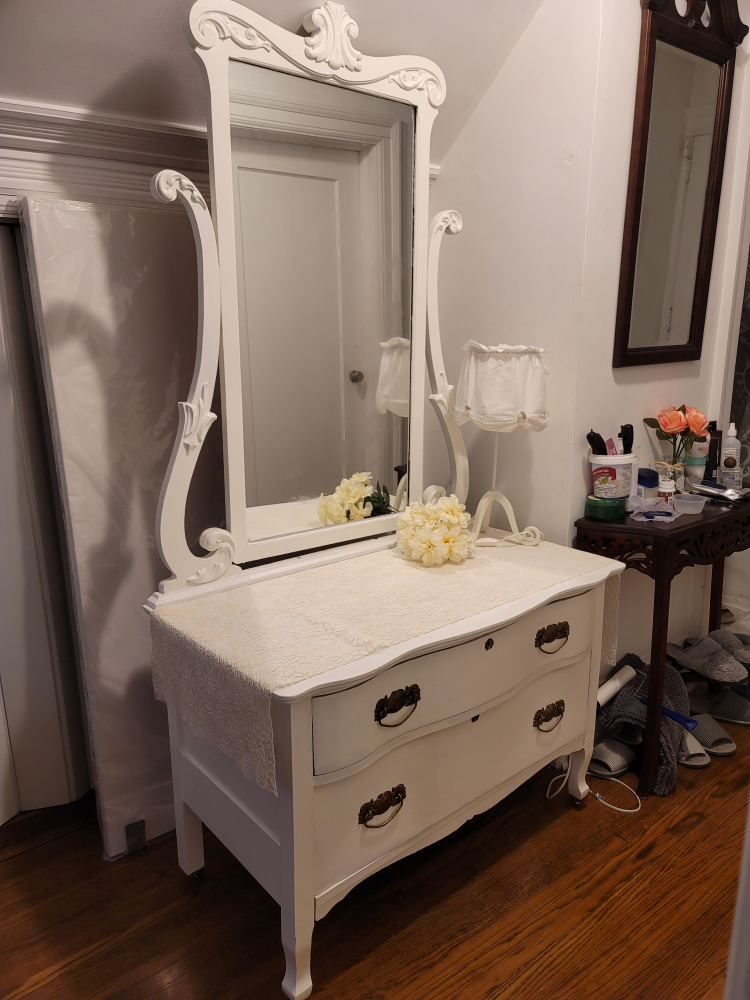 dressing table and mirror