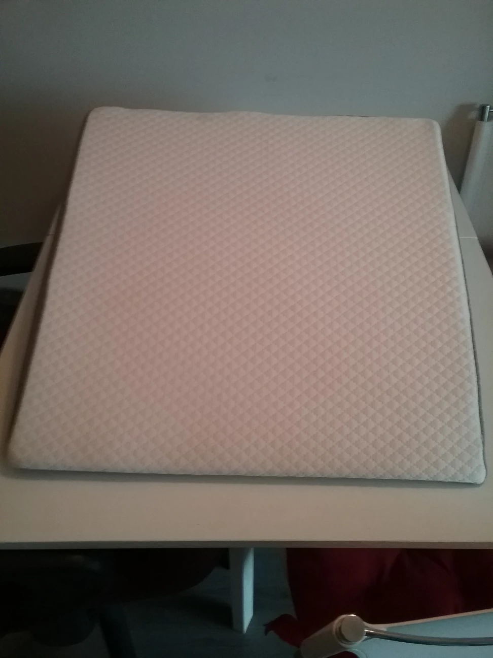 pillow bed wedge