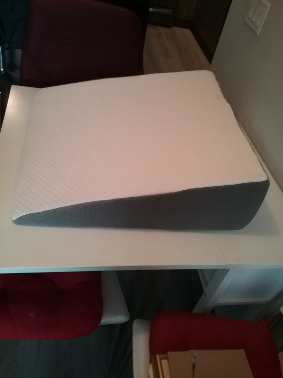 pillow bed wedge - photo 2