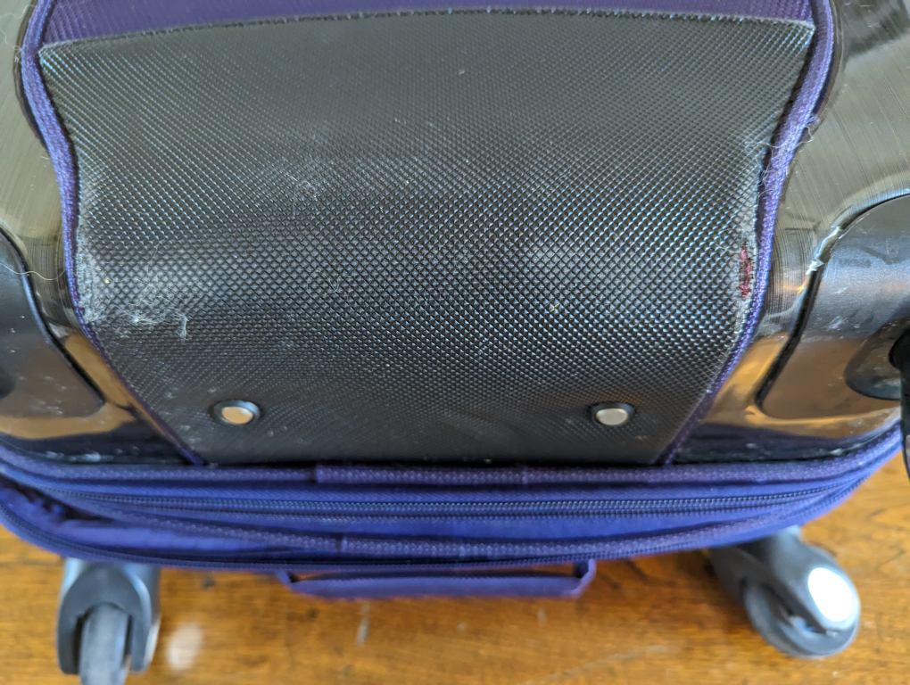 Hardshell Suitcase image indicator(7)