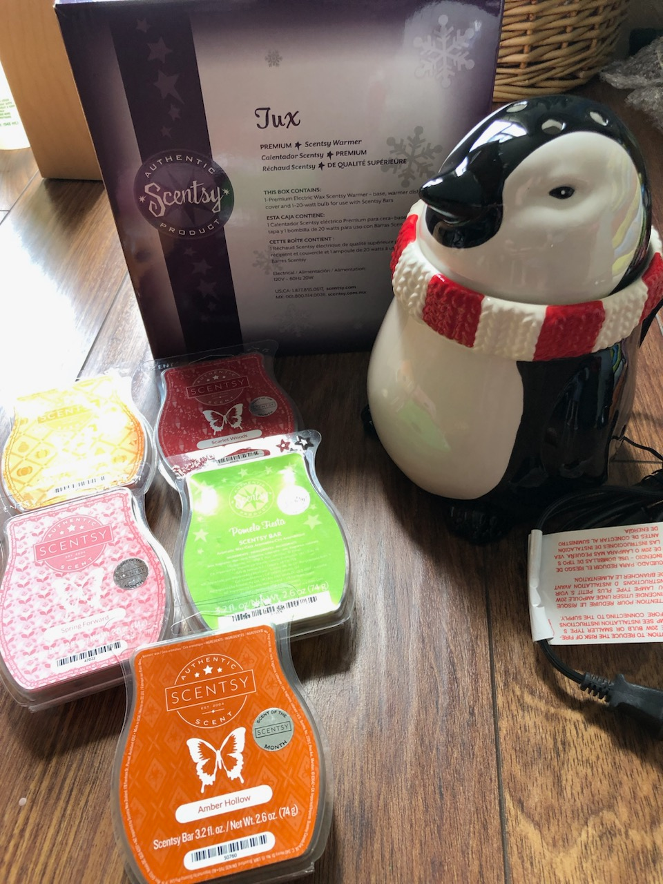 Scentsy Penguin new condition thumbnail