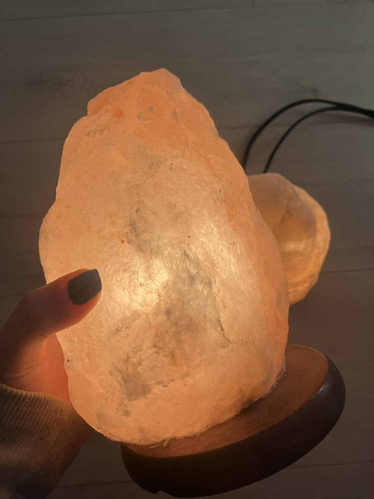 2 x Pink Himalayan salt lamps-working with bulbs included thumbnail