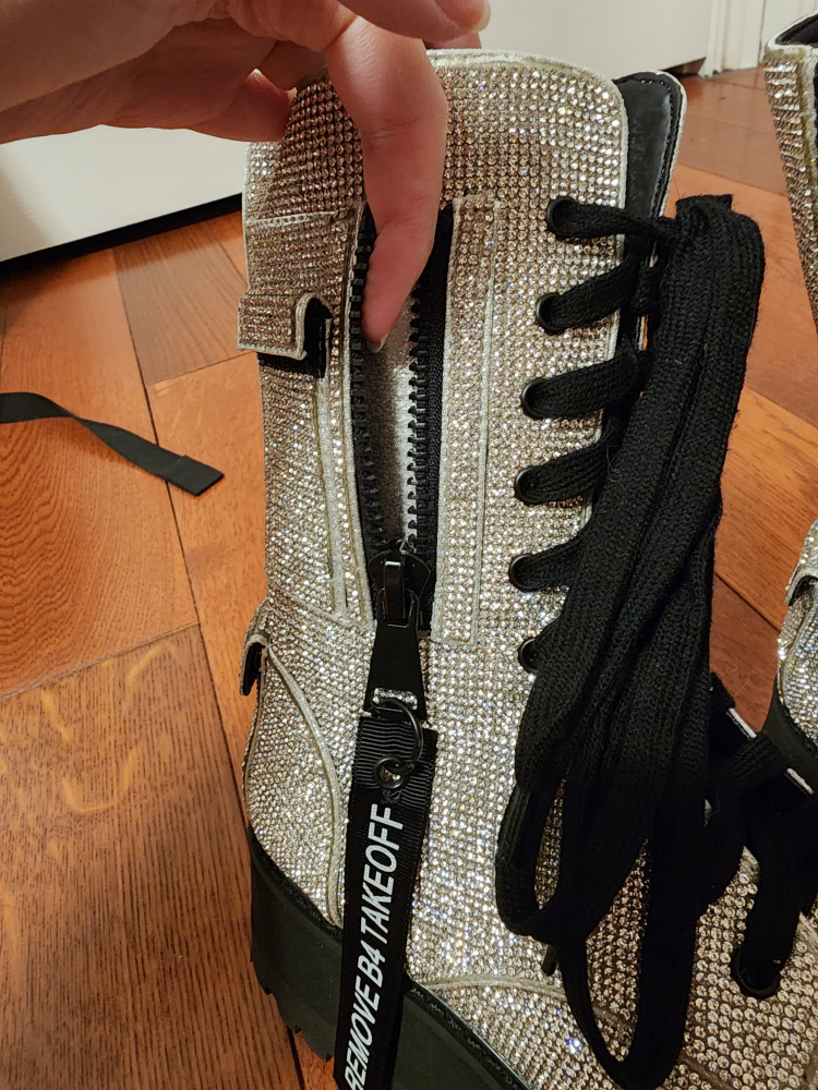 Billionaire Bling Boot image indicator(5)