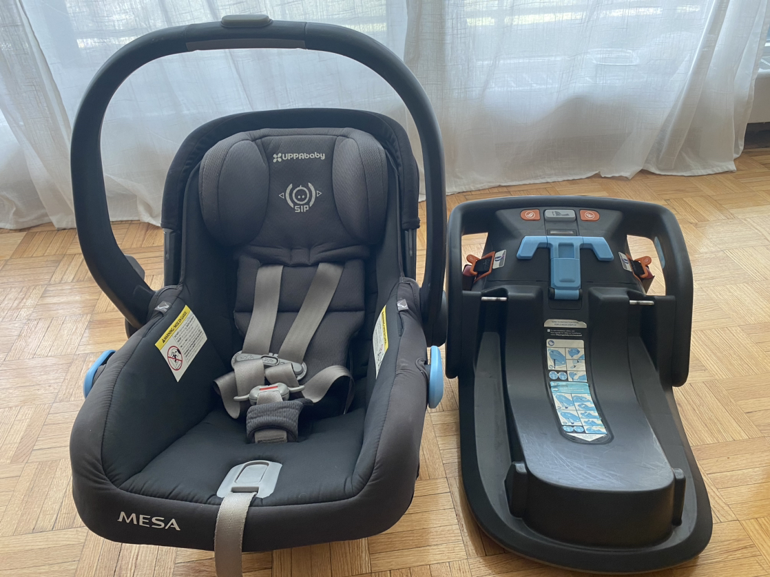 UPPAbaby car seat with base - photo 5