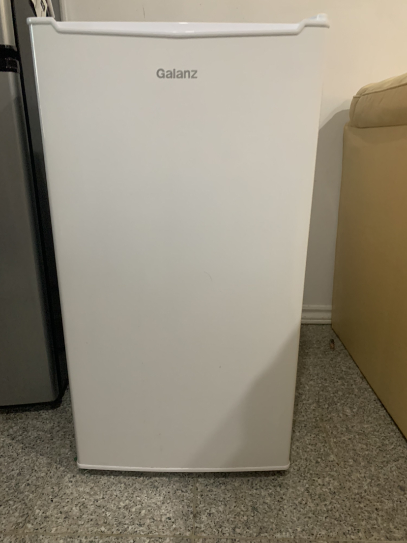 Mini refrigerator & freezer 3.3 cu ft thumbnail