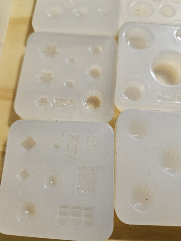 crafting molds for clay and resin - photo 2