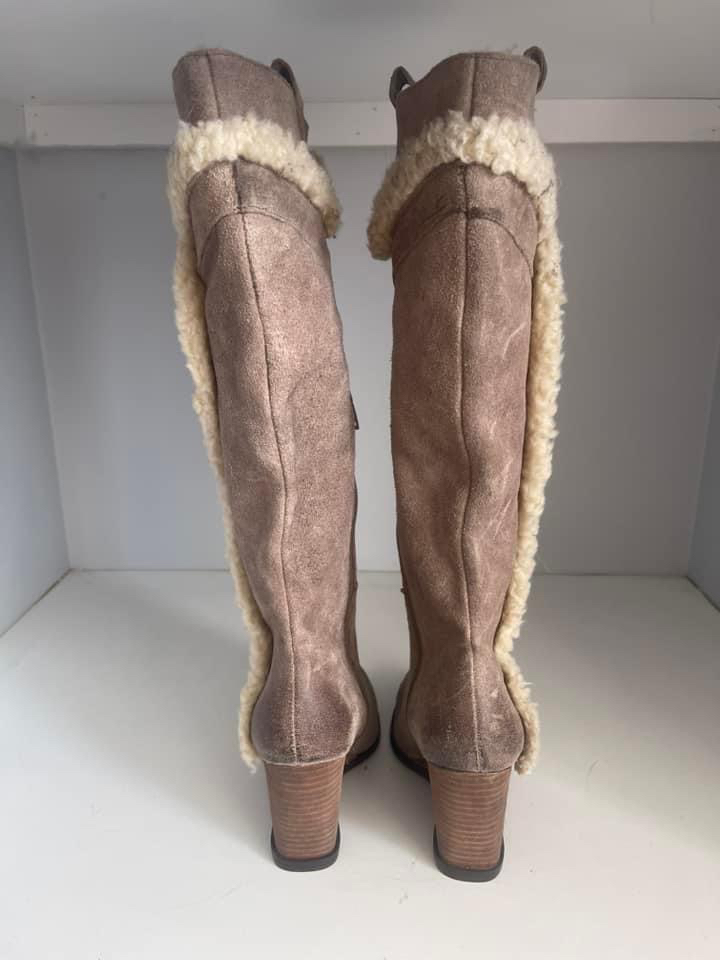 NEW Fergie Boots (size 7) image indicator(3)