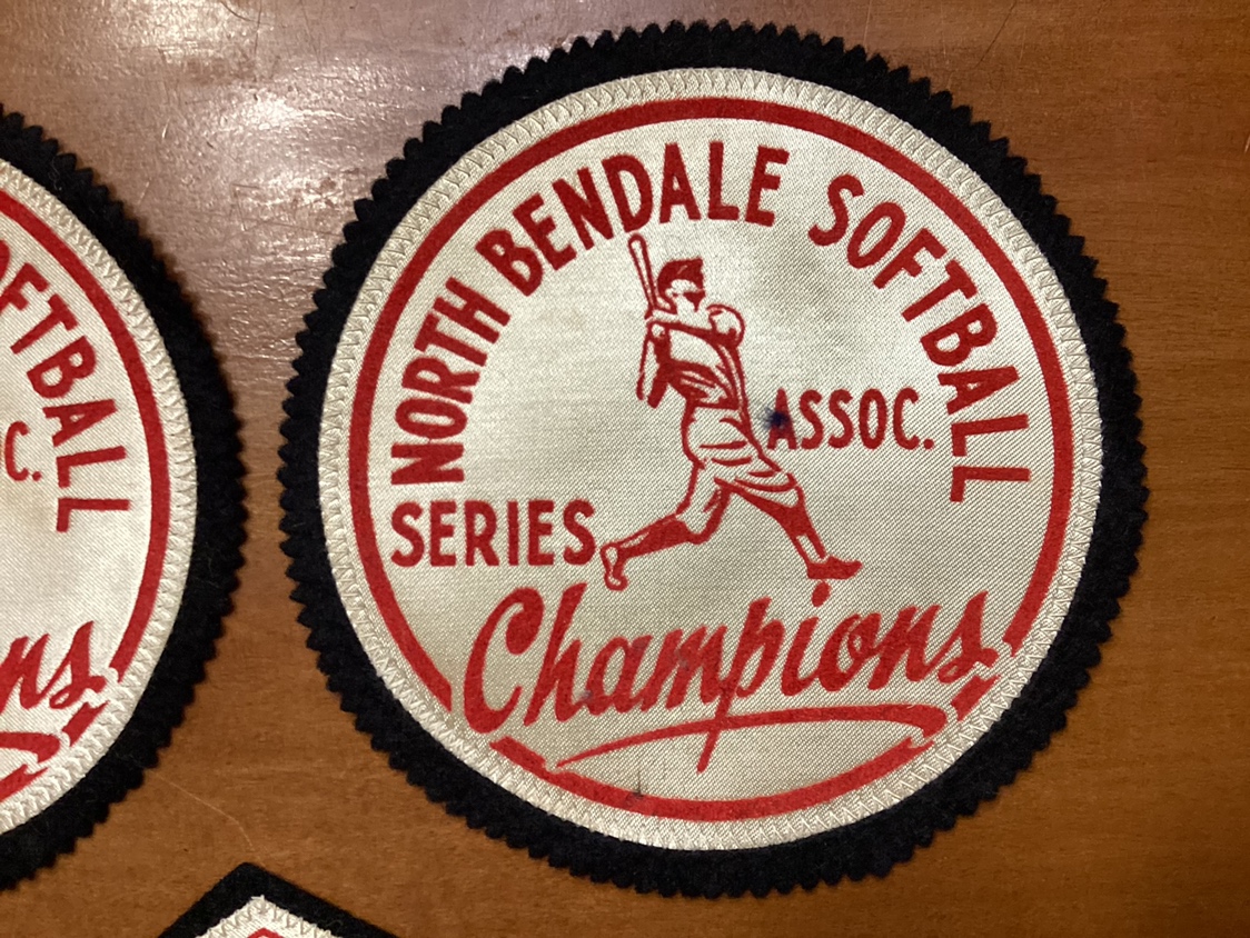 3. 1969 NORTH BENDALE SOFTBALL ASSOC. CHAMPS crests - photo 3