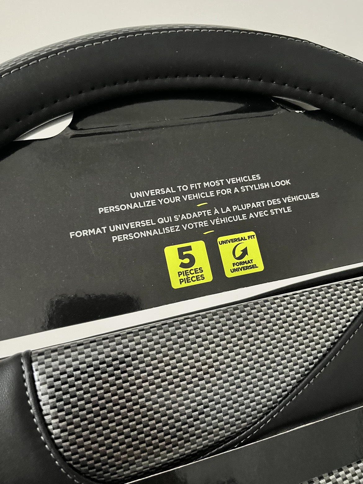 brand new Steering wheel cover and 2 seat belt covers image indicator(3)