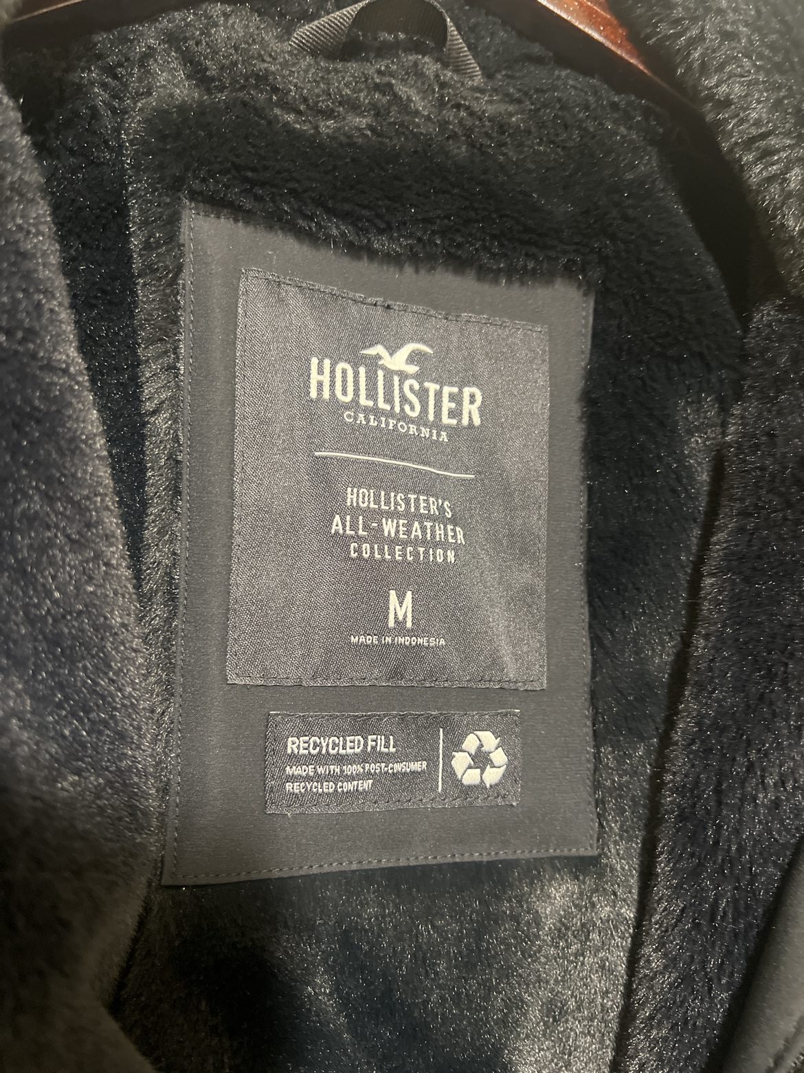 Holister winter jacket image indicator(3)