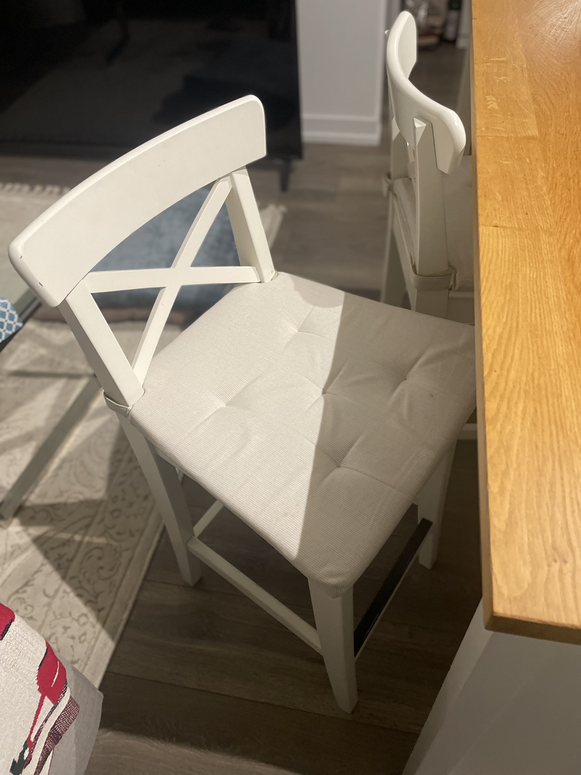 Ikea Kitchen Island w/ 2 chairs image indicator(4)