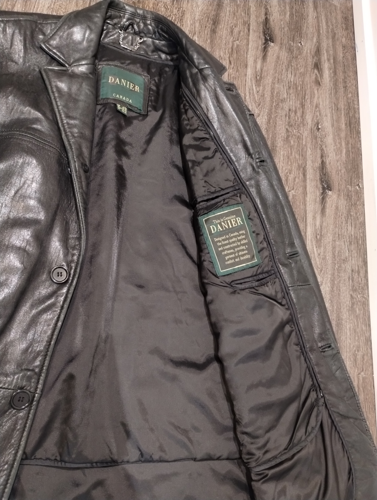 Danier Men's Genuine Leather jacket with removable vest image indicator(3)