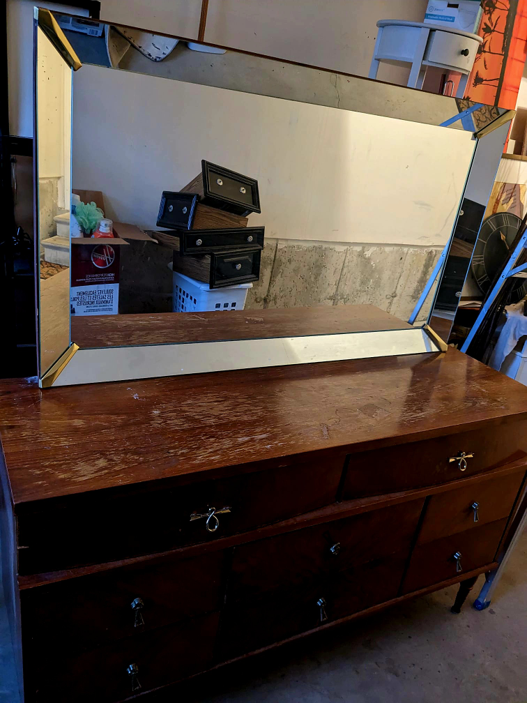 Dressing table