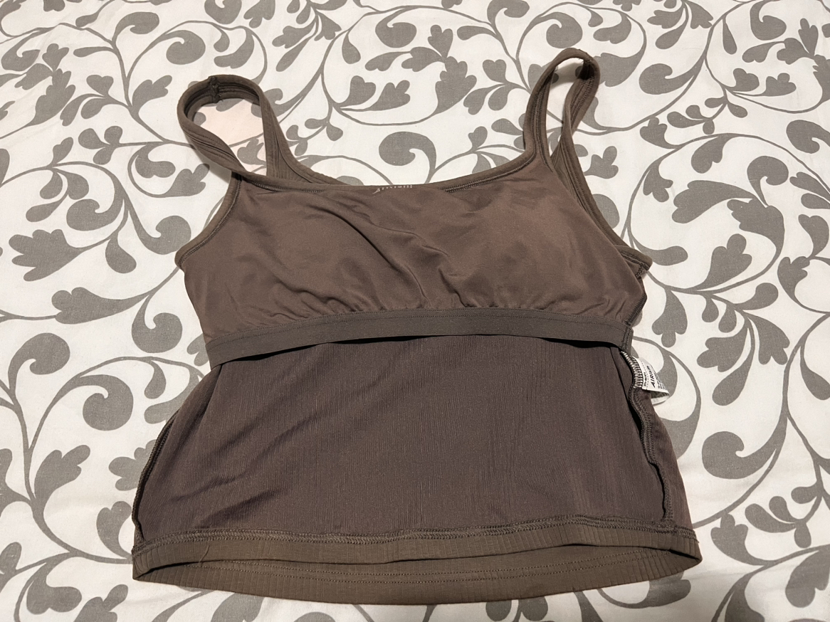 Uniqlo Tank with built in bra - photo 5