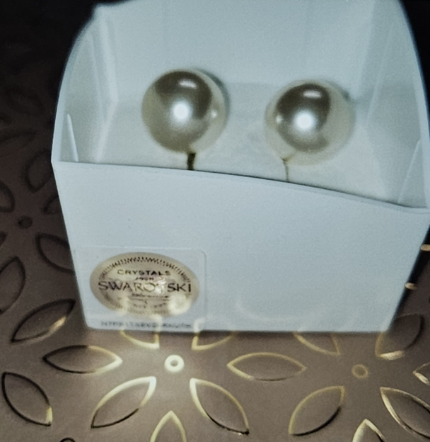 giftable, new - titanium post pearl stud earrings - photo 3