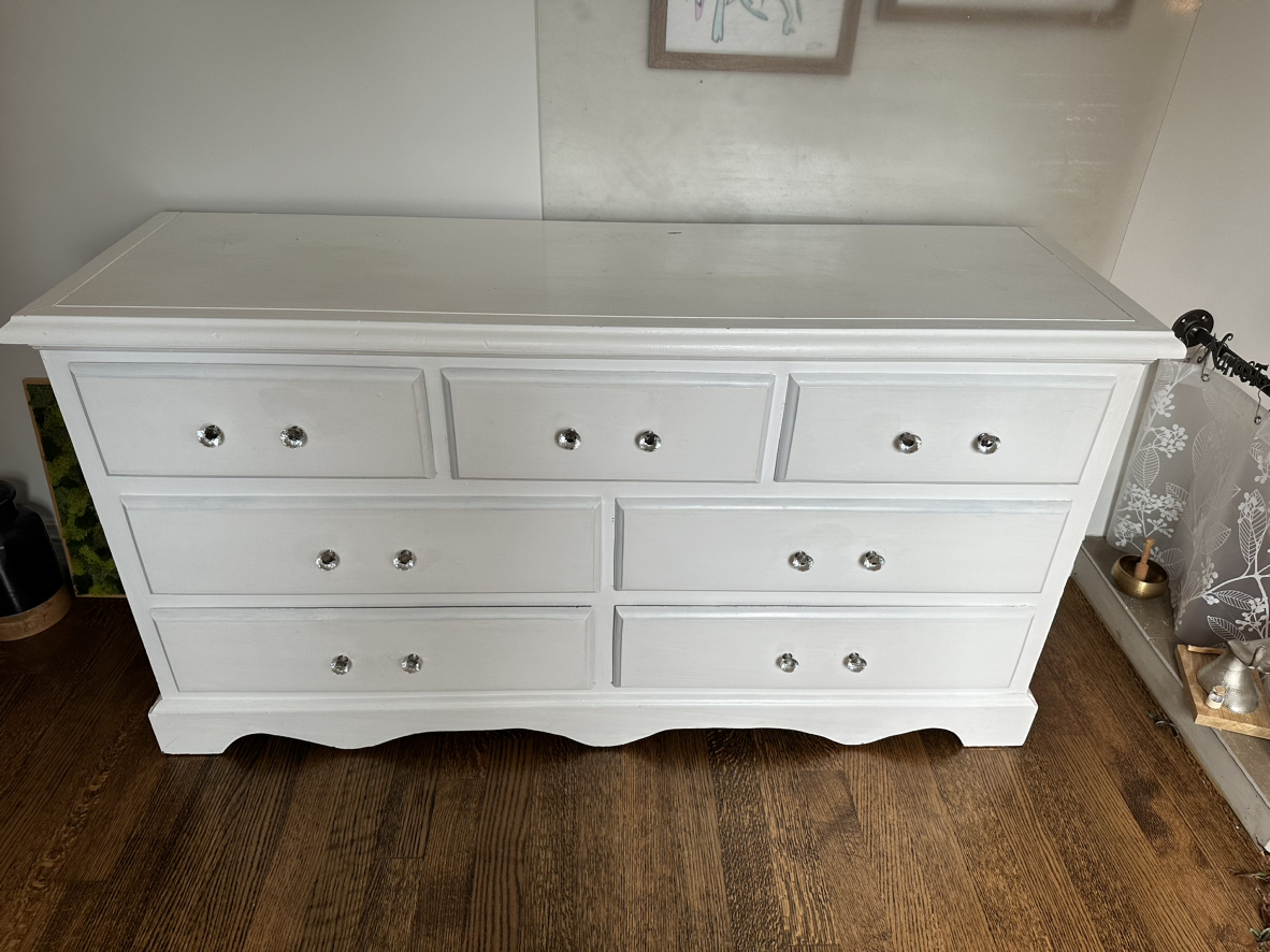 Dresser set solid wood!