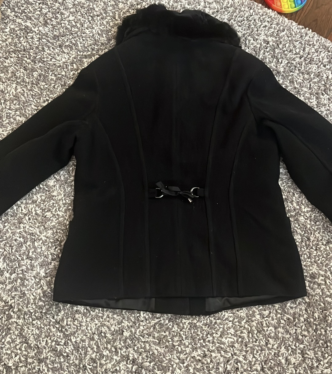 Women’s wool coat size large image indicator(8)