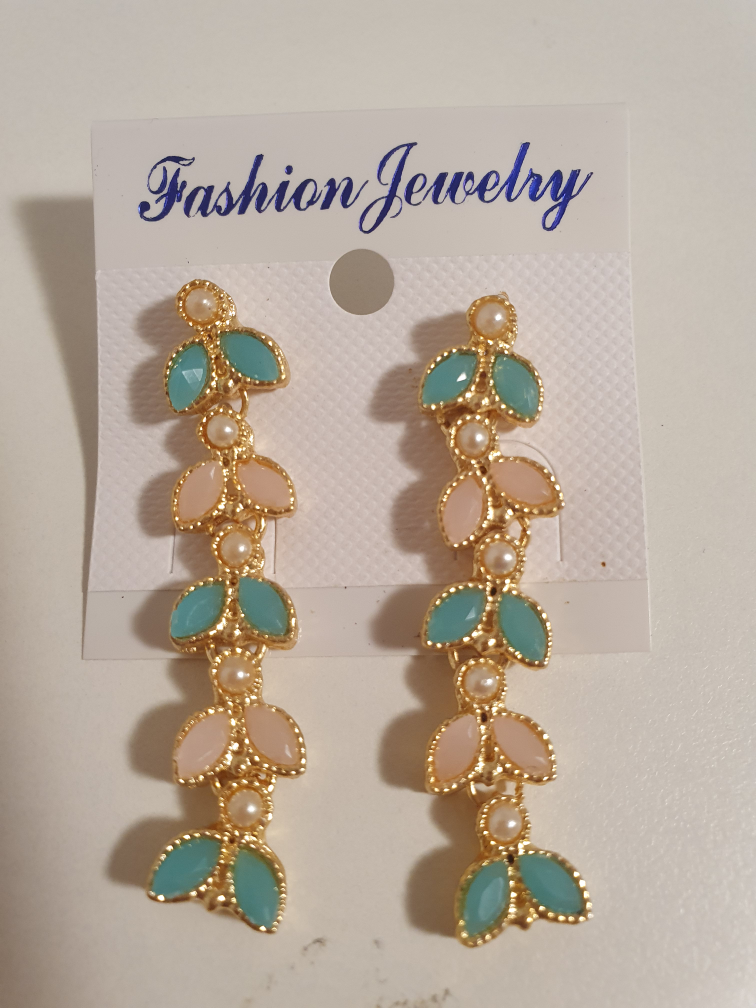 Brand New Earing | Perfect Gift image indicator(2)