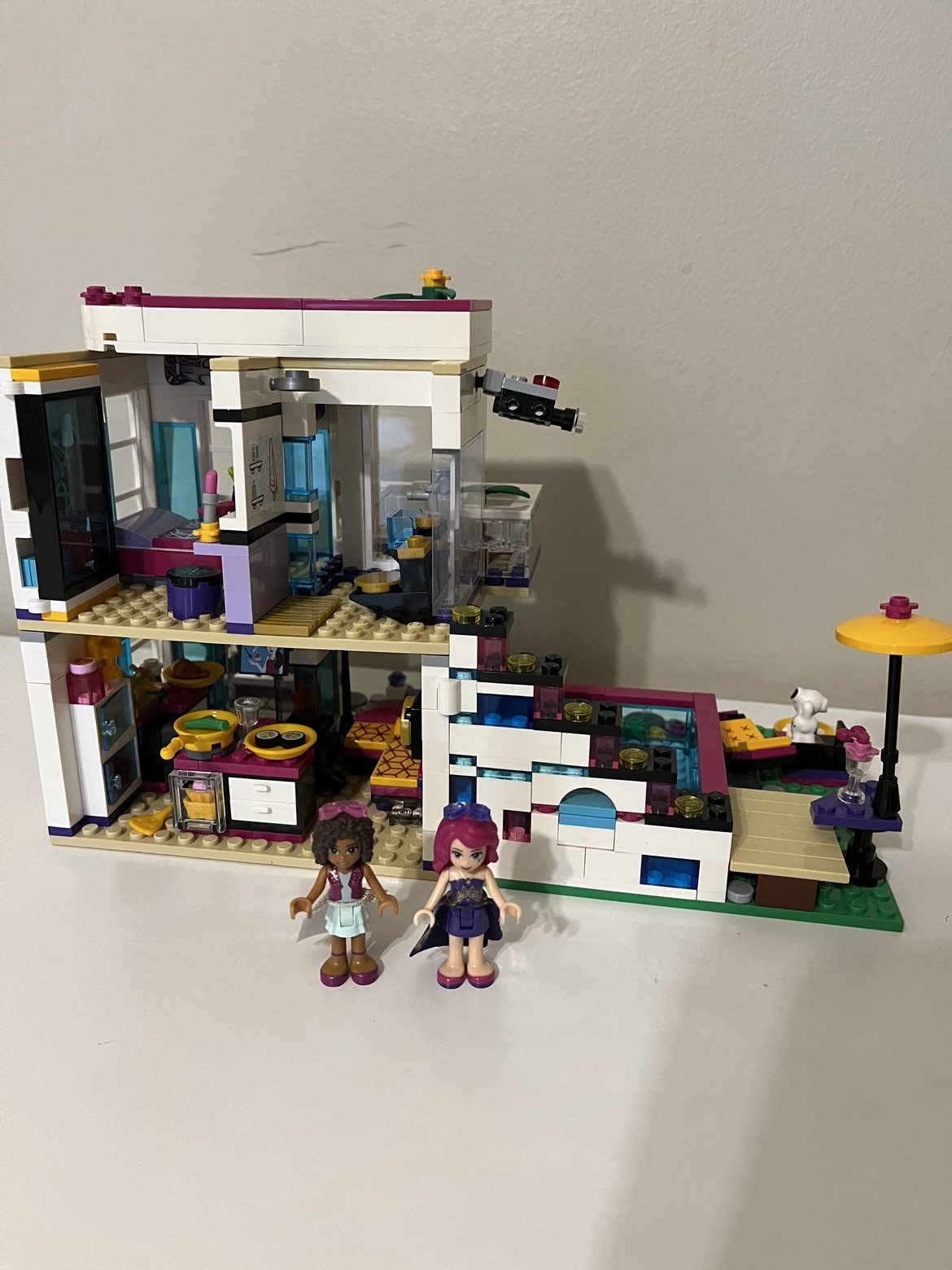 Lego 41135 Friends Livi’s Pop Star House - photo 5