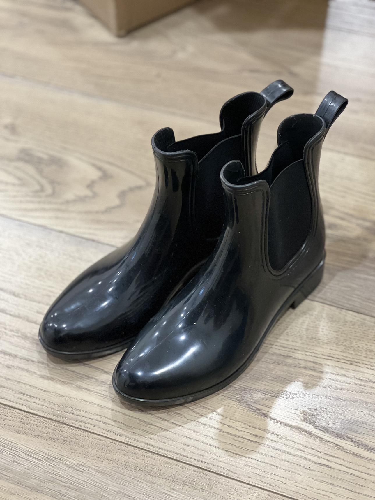 Winter boots and some men’s shoes thumbnail
