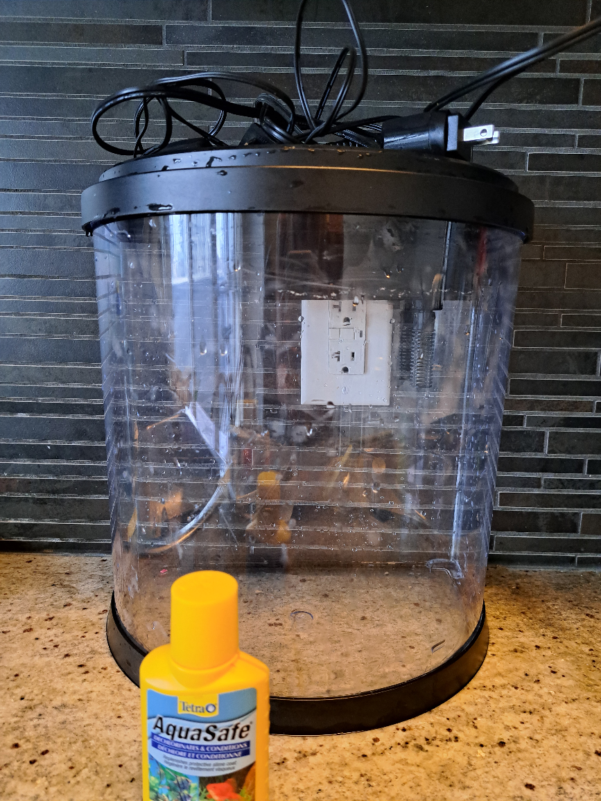 3 gallon fish tank with filter system and LED lamp