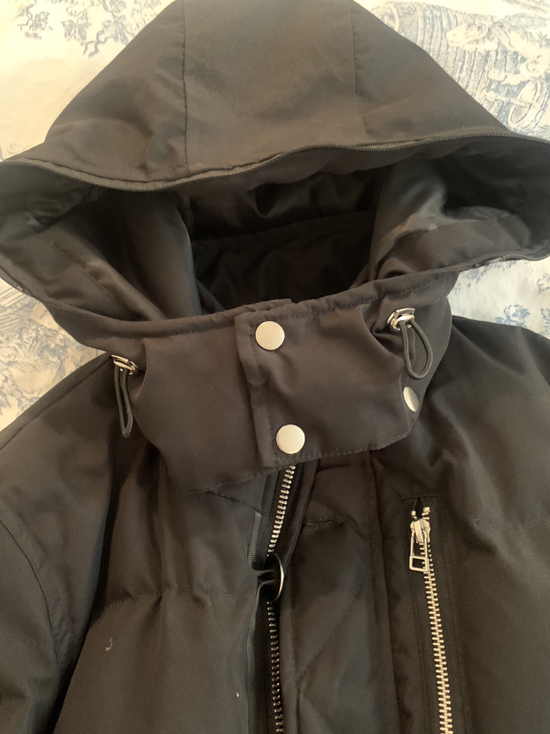 Moose knuckles women size S removable hood downtown image indicator(6)