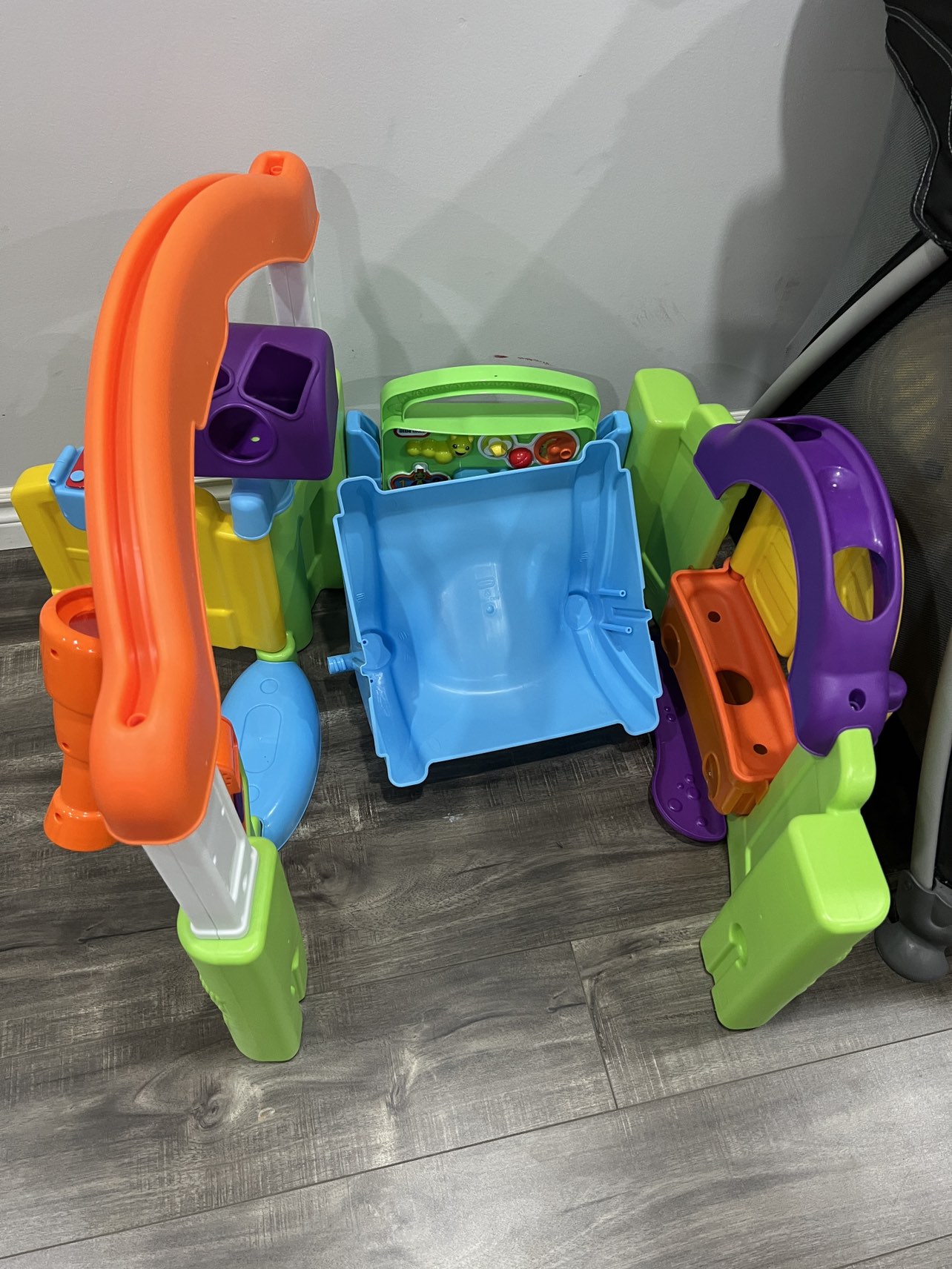 Baby play gym .. assembled - photo 2