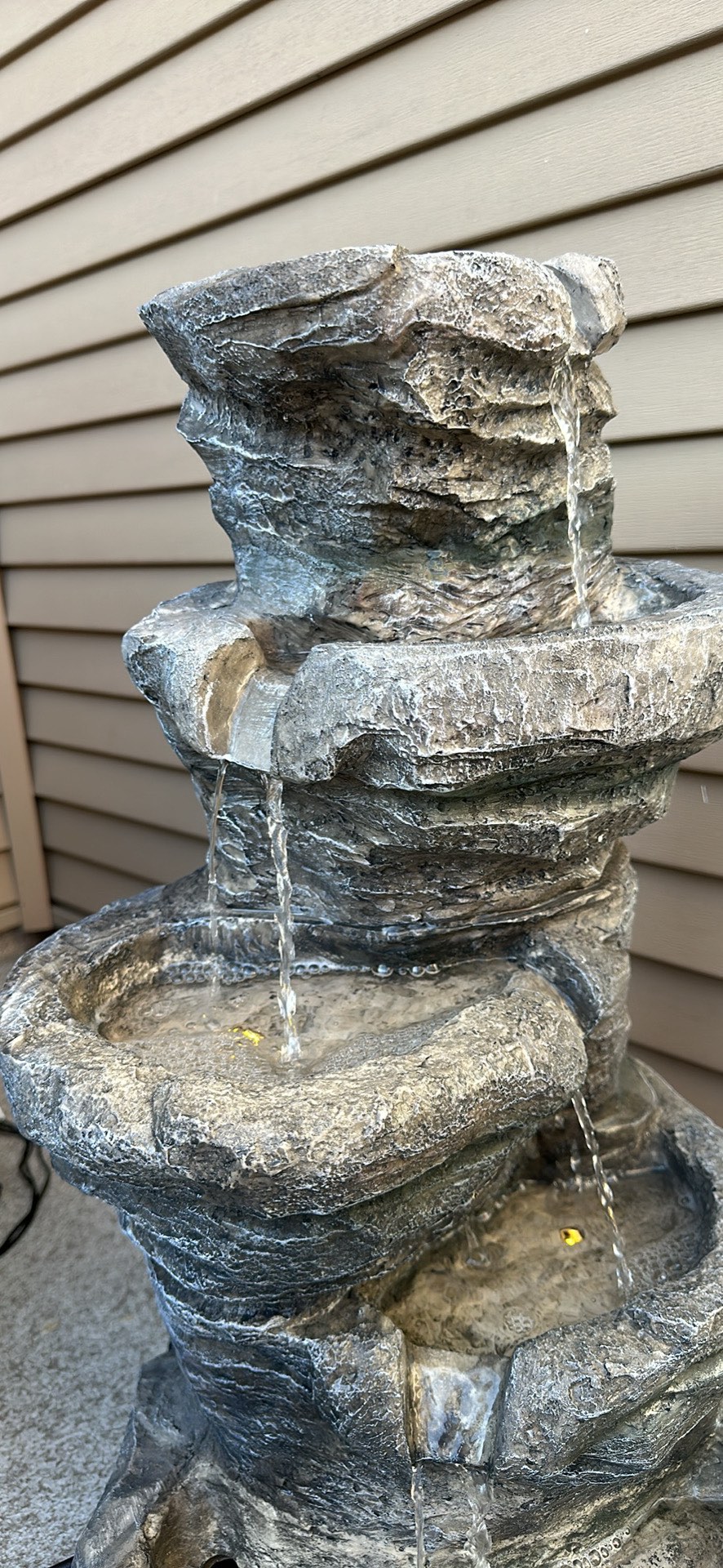Outdoor water fountain - photo 4