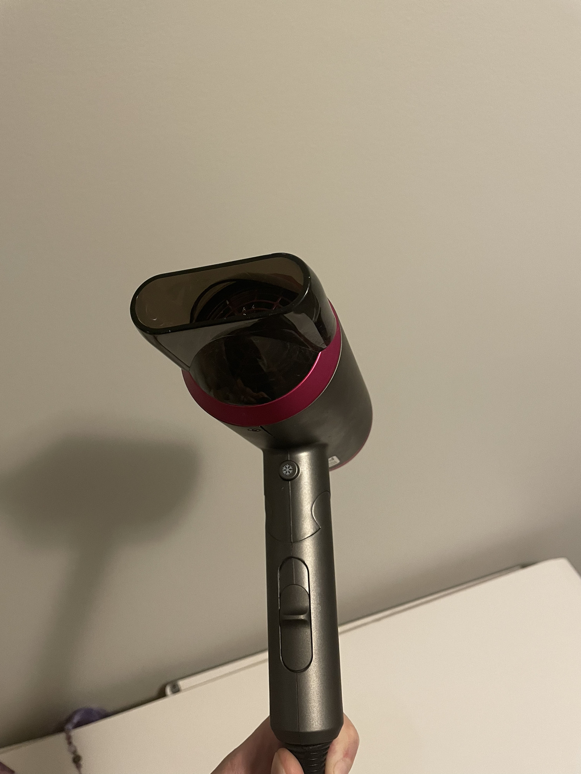 1800W Ionic Hair Dryer - photo 4