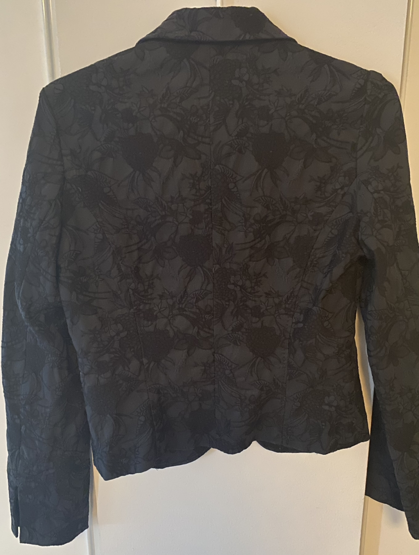Fit and flare ladies blazer - floral embroidered - photo 2