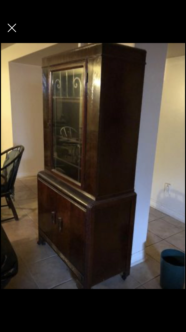 Moving Sale! Must Go Hutch Cabinet image indicator(3)