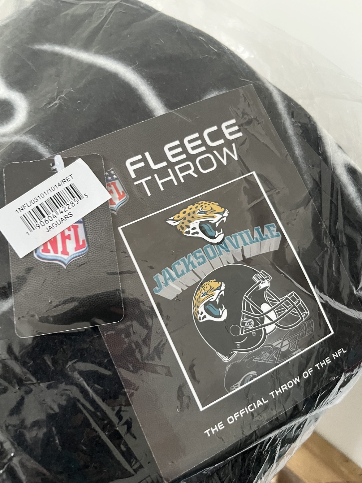 New NFL Fleece Throw - Jacksonville image indicator(3)