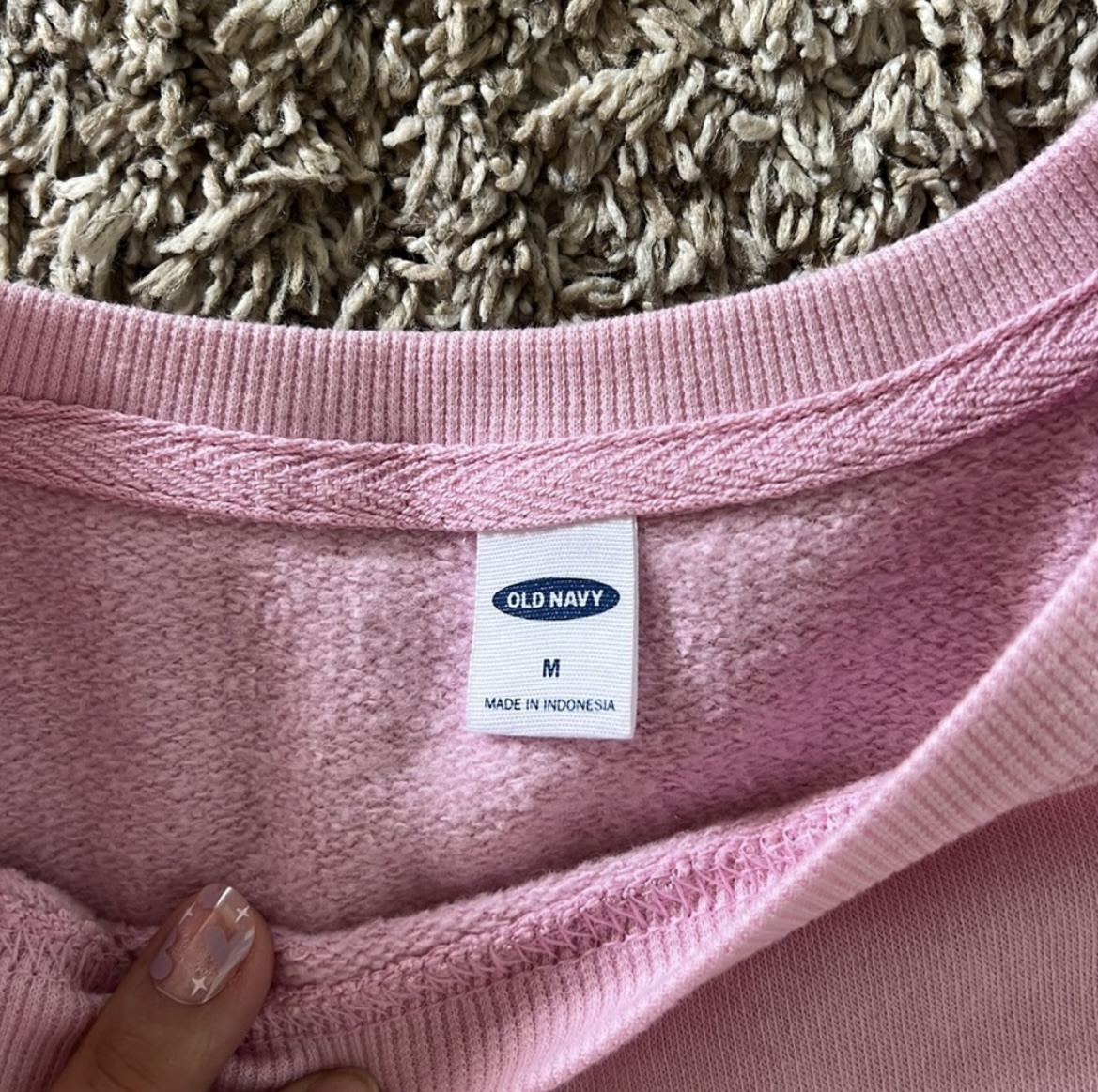 NWOT Old navy sweatshirt size Medium image indicator(2)