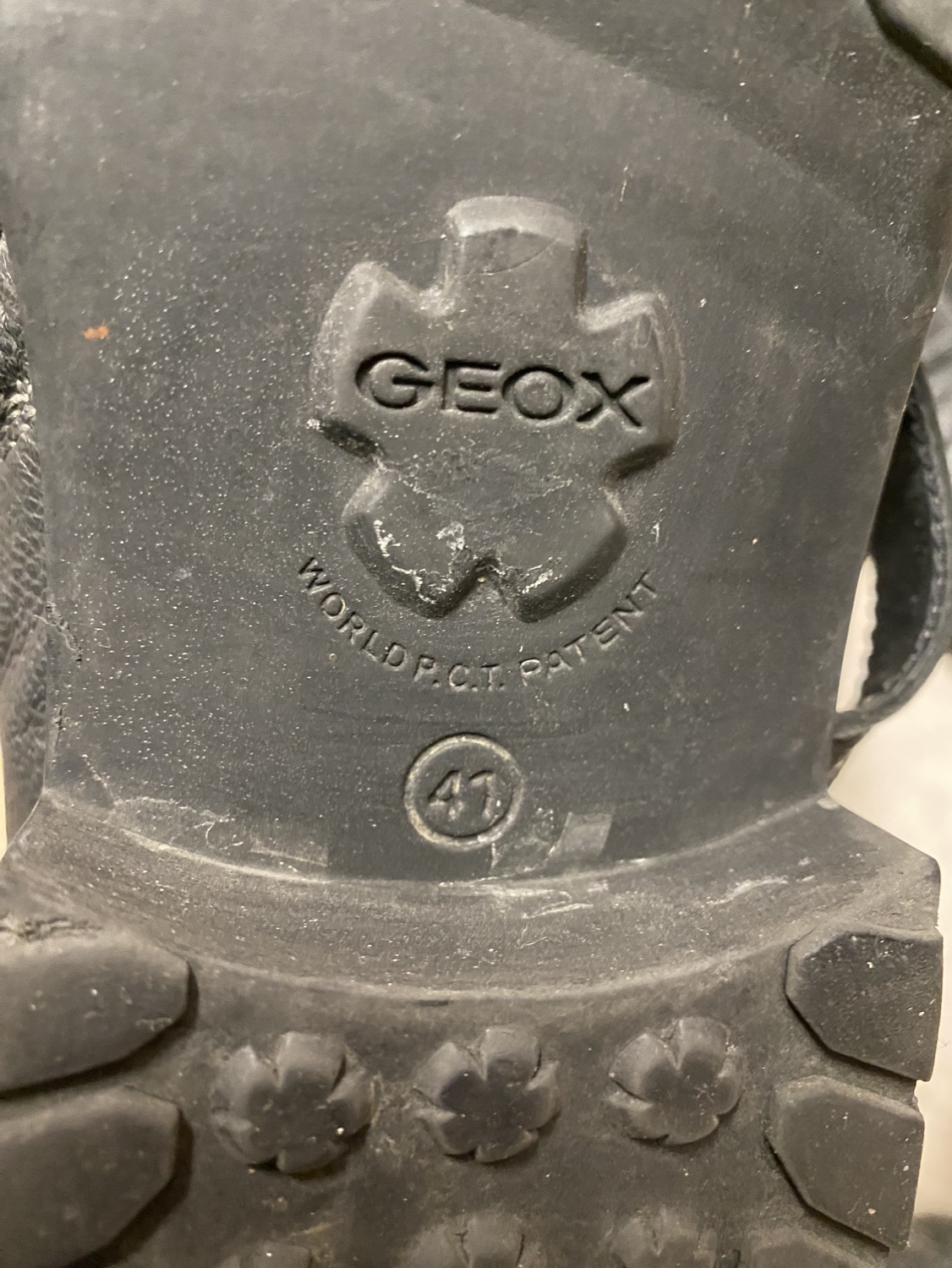 Geox Women’s Leather Black Boots Size 10 image indicator(4)