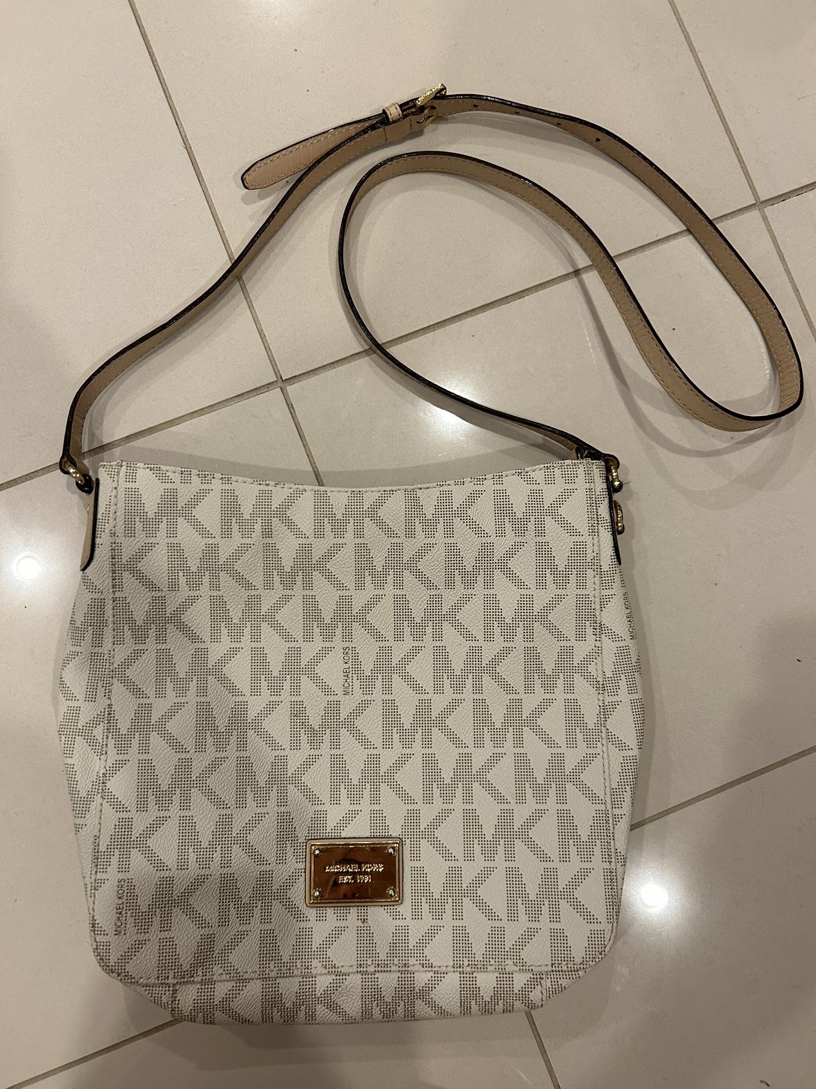 Michael Kors Side Bag thumbnail