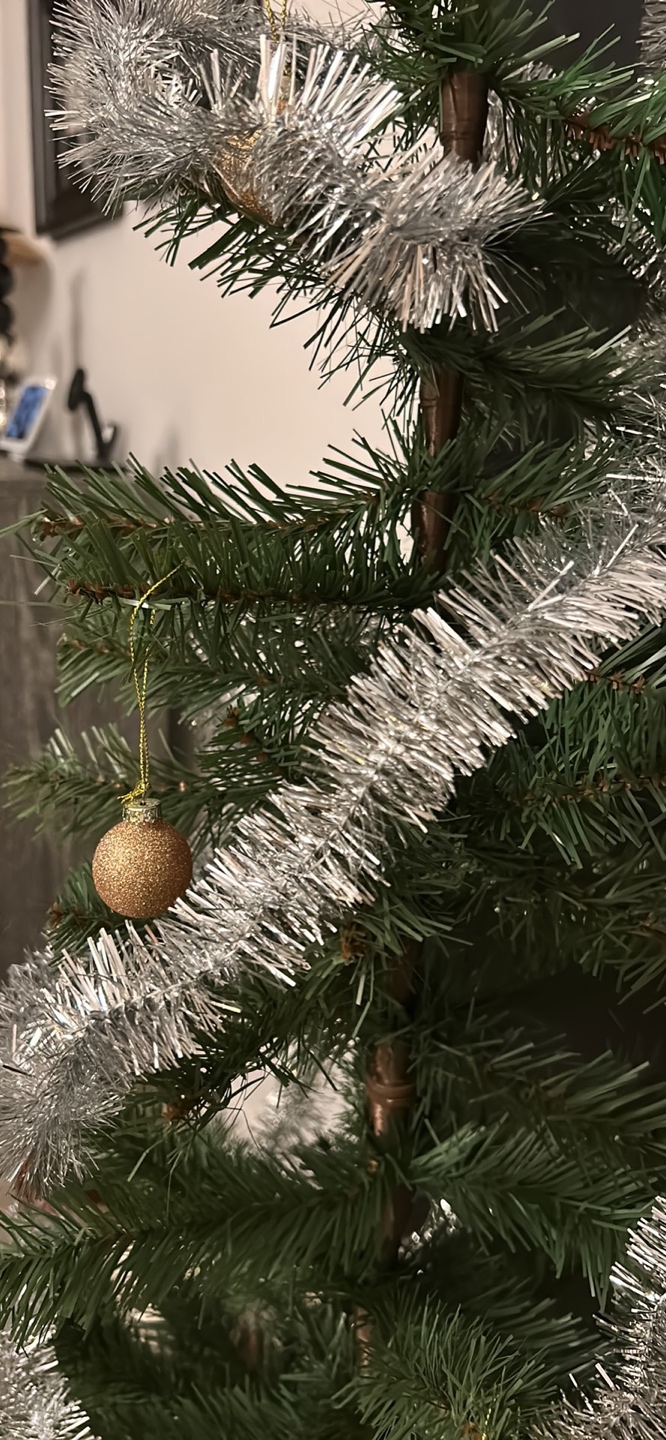 Ikea Christmas tree including ornaments and lights - photo 3