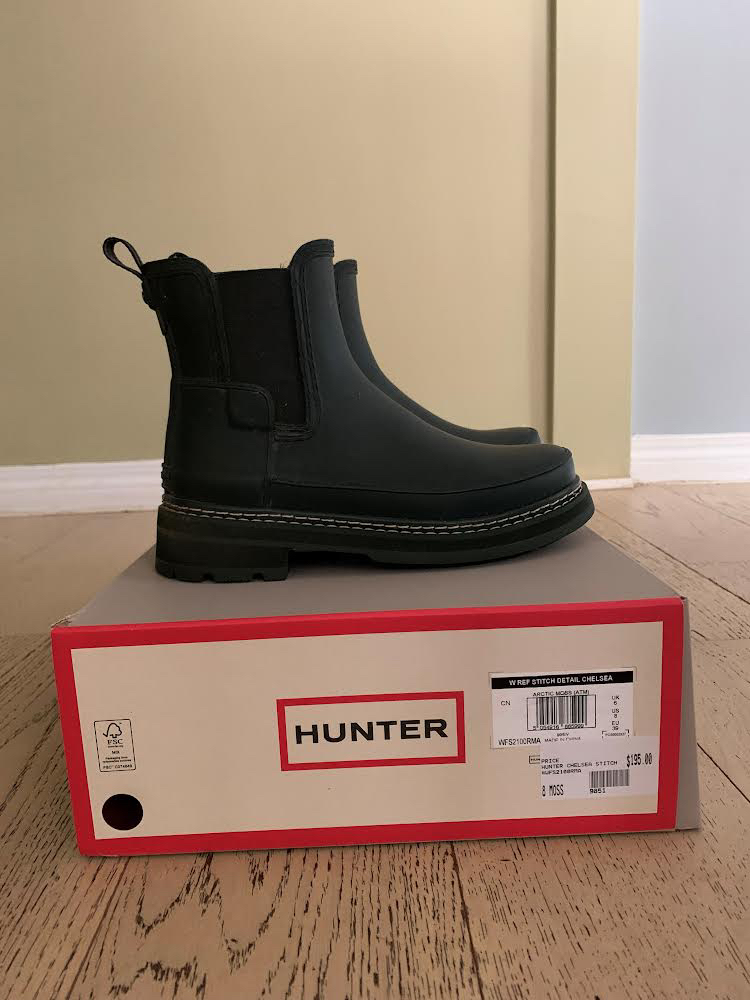 HUNTER refined stitch detail Chelsea boots size 8 thumbnail