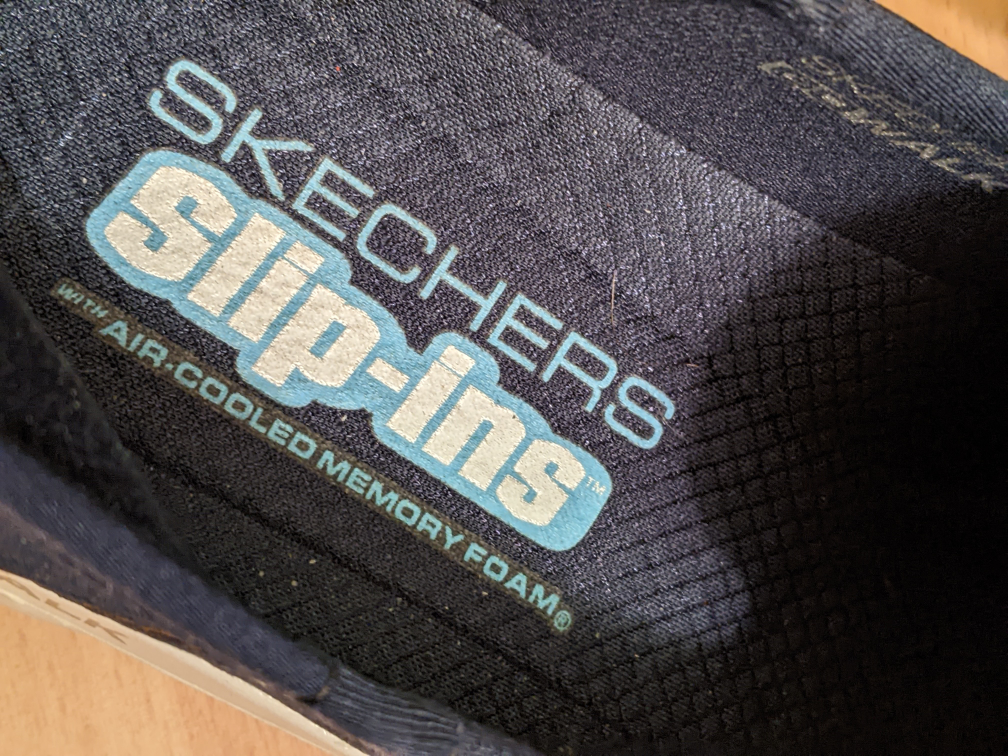 LIKE NEW WOMENS 10 / MENS 8 - 8.5 navy SKECHERS slip-ins gowalk image indicator(6)