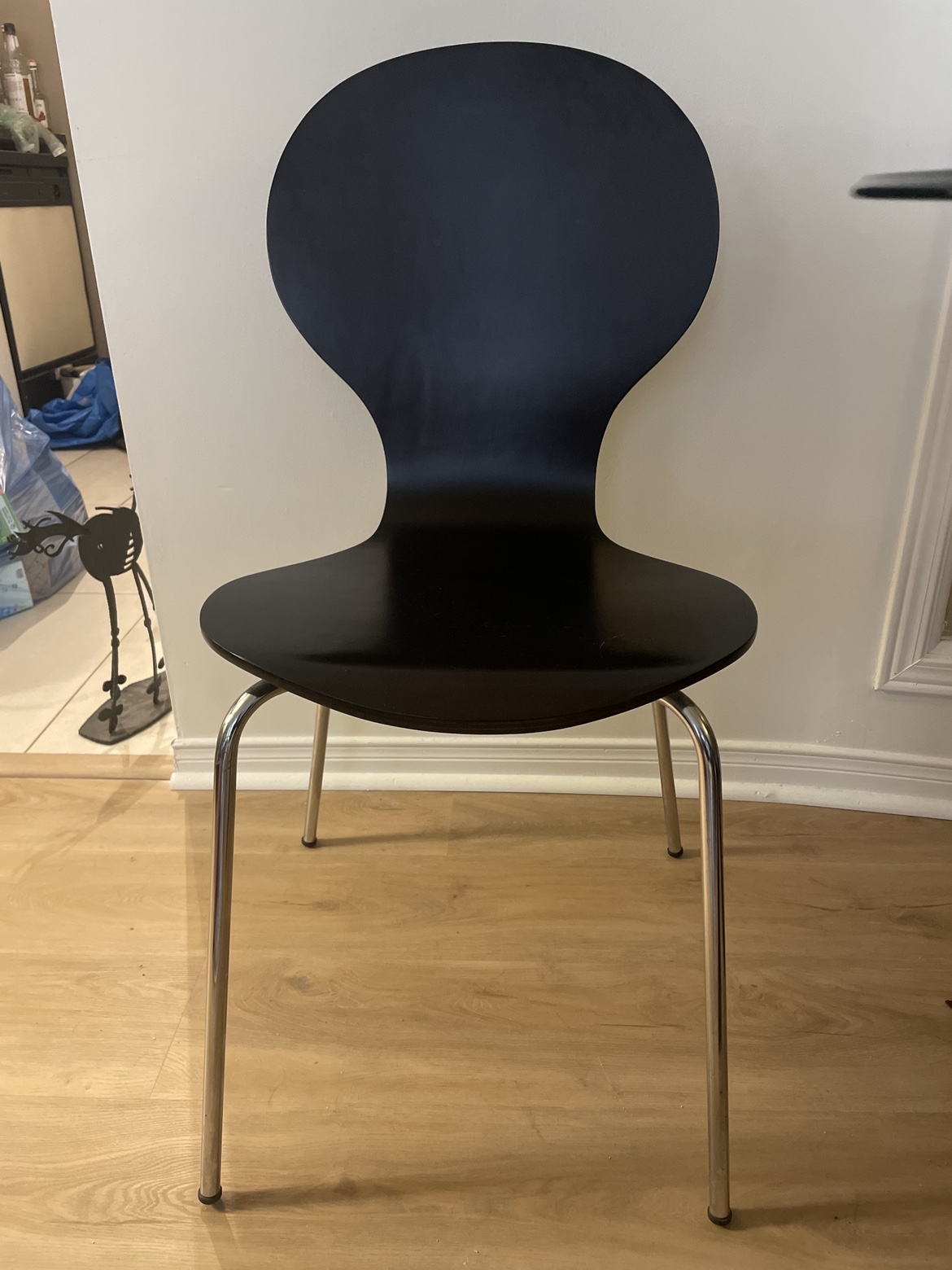 4 wood dining chairs - photo 3