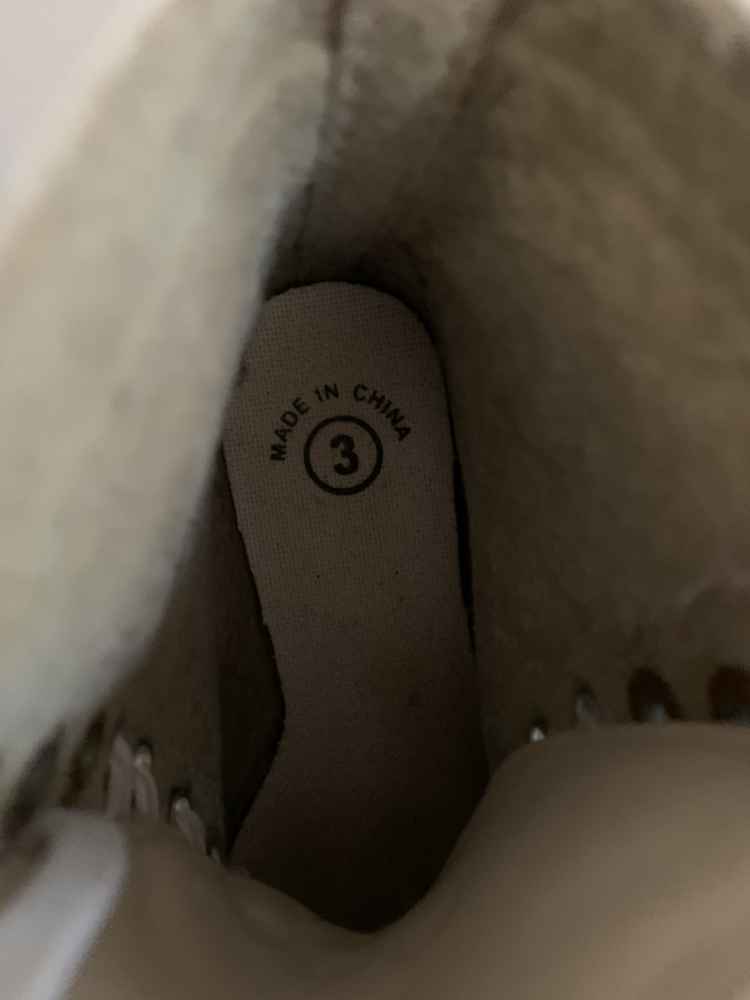 Girls Figure Skates - Size 3 image indicator(3)