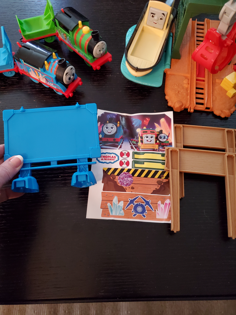2-Thomas the Trains Battery operated trains - photo 4